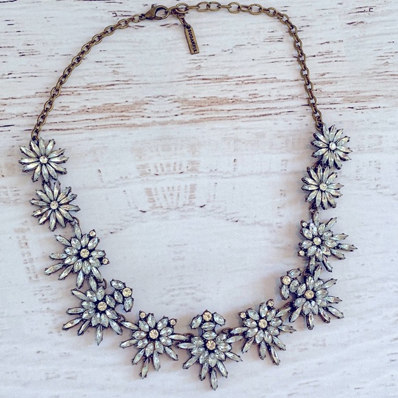 Sugarfix Brass Tone Vintage Style Necklace 18” - Picture 1 of 8